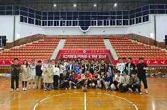 满冠体育安卓下载-比赛进入白热化阶段，双方队伍势均力敌