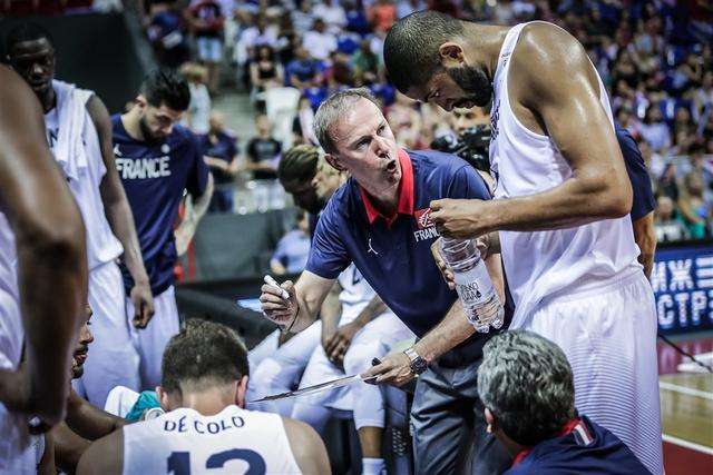 巴西男篮再度获胜！成功晋级篮球世界杯半决赛(巴西男篮再度获胜!成功晋级篮球世界杯半决赛视频)